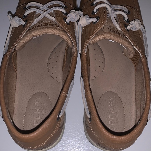 Sperry Women's Songfish Saffiano Leather Boat Shoe - Picture 8 of 8